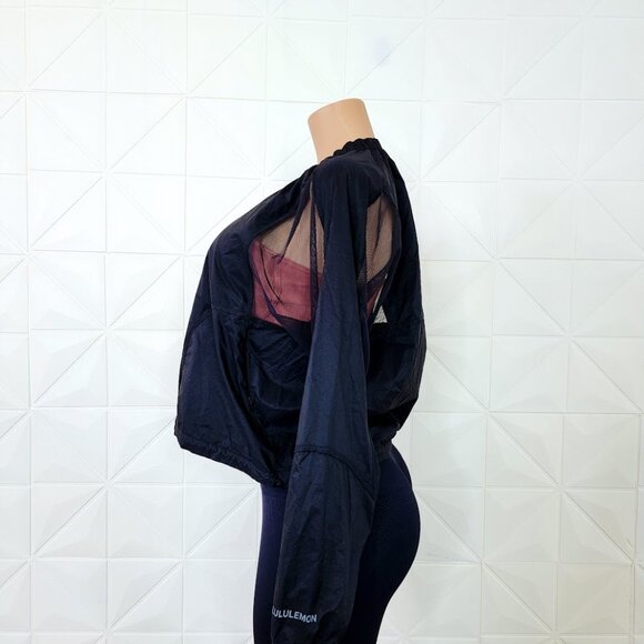 Lululemon Women's Black With the Breeze Nylon Full Zip Windbreaker Jacket Size 6 - Picture 4 of 9